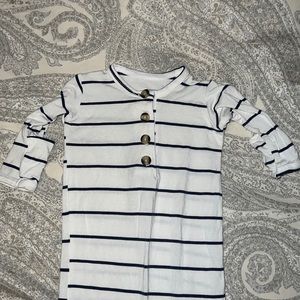 Lou Lou and Company newborn-3month old knotted gown.